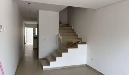 Casa à venda na Vila Tiradentes com 3 quartos