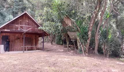 Buscando um lugar para fugir do agito da cidade, para ter paz e tranquilidade