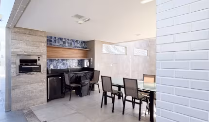 Exceente Cobertura linear com 260 m² - REFINATTO
