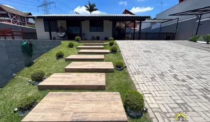 Casa com 3 quartos à venda no Aruã, Mogi das Cruzes  por R$ 2.200.000