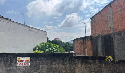 Terreno à venda no Jardim Itaquá, Itaquaquecetuba  por R$ 135.000