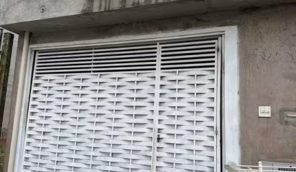Casa com 2 quartos à venda na Vila Vermont, Itaquaquecetuba  por R$ 600.000