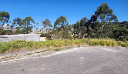 Terreno à venda no Jardim dos Buritis, Itaquaquecetuba  por R$ 152.000