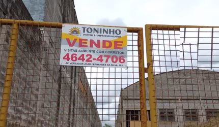 Barracão / Galpão / Depósito à venda na Cidade Kemel, Itaquaquecetuba  por R$ 4.400.000