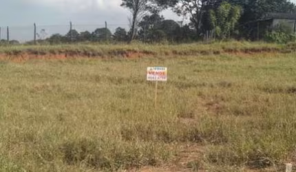 Terreno à venda no Jardim Rio Negro, Itaquaquecetuba  por R$ 260.000