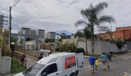 Apartamento à venda no Estância Guatambu, Itaquaquecetuba  por R$ 220.000