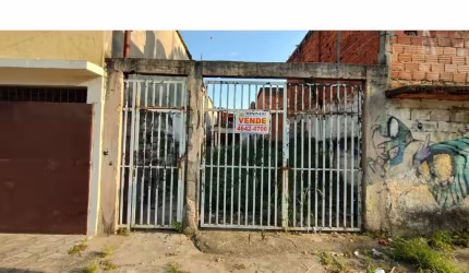 Terreno à venda na Vila Bartira, Itaquaquecetuba  por R$ 130.000