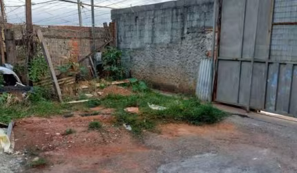 Terreno comercial para alugar no Jardim do Vale, Itaquaquecetuba  por R$ 1.000