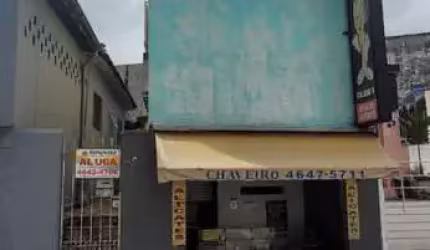 Casa com 3 quartos para alugar no Centro, Itaquaquecetuba  por R$ 1.500