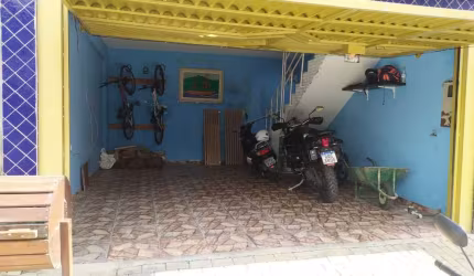 Casa com 3 quartos à venda na Vila Vermont, Itaquaquecetuba  por R$ 400.000
