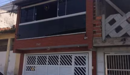 Casa com 5 quartos à venda na Vila Virgínia, Itaquaquecetuba  por R$ 500.000