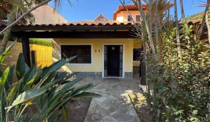 Casa à Venda em Piratininga, Niterói - Região Oceânica | 3 Quartos, Piscina e Espaço Gourmet
