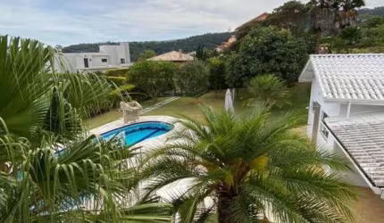 Sobrado para Venda em Bragança Paulista, Jardim das Palmeiras, 7 dormitórios, 5 suítes, 1 banheiro, 4 vagas