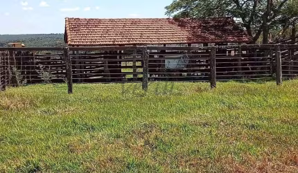 Fazenda à venda na Avenida Sete 380, 1000, Centro, Campina Verde por R$ 10.890.000