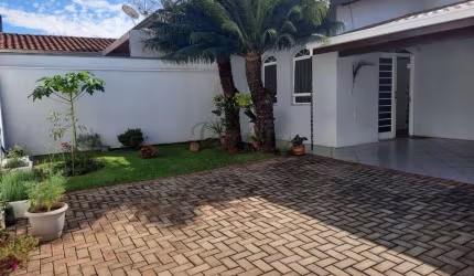 Casa com 3 quartos à venda na Antônio Inácio Franco, 78, Jardim São José, Mogi Guaçu, 250 m2 por R$ 450.000