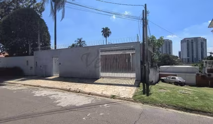 Casa com 4 quartos à venda na Rua Doutor João Alves dos Santos, 193, Jardim das Paineiras, Campinas, 451 m2 por R$ 1.200.000