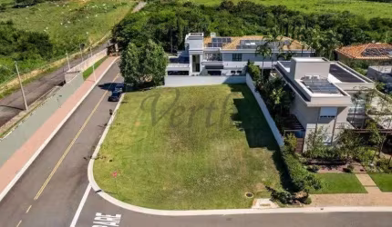 Terreno em condomínio fechado à venda na Avenida Enílson José Coghi, SN, Loteamento Mont Blanc Residence, Campinas por R$ 2.200.000