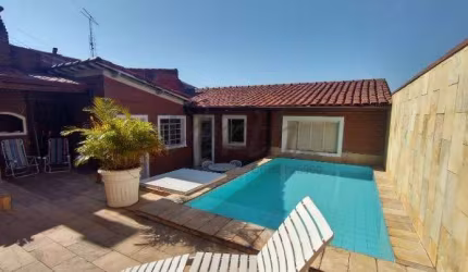Casa com 2 quartos à venda na Rua Doutor Osvaldo Anhert, 1122, Vila Manoel Ferreira, Campinas, 217 m2 por R$ 950.000