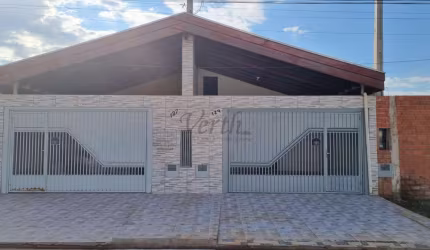 Casa com 3 quartos à venda na Abílio Francisco, 127, Jardim Veneza, Mogi Guaçu, 200 m2 por R$ 400.000