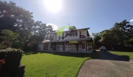 Casa com 3 dormitórios, 377 m² - Centro - Palhoça/SC