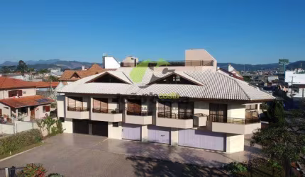 Casa com 6 dormitórios para alugar, 598 m² - Centro - Palhoça/SC