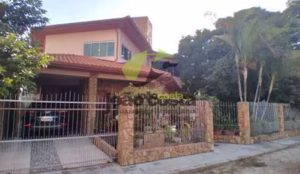 Casa com 4 dormitórios à venda, 332 m² por R$ 860.000,00 - Ponte do Imaruim - Palhoça/SC