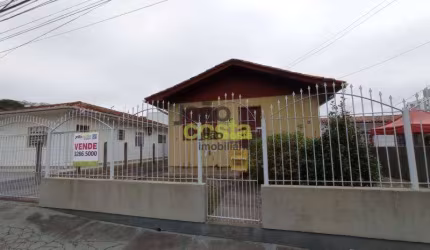 Casa com 4 dormitórios à venda, 1 m² por R$ 900.000,00 - Nossa Senhora do Rosário - São José/SC