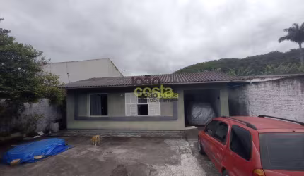Casa com 3 dormitórios à venda, 72 m² por R$ 430.000,00 - Forquilhinha - São José/SC