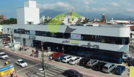 Sala para alugar, 799 m² - Centro - Palhoça/SC