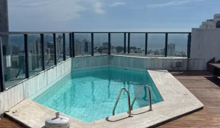 Cobertura vista mar com 4 suítes à venda na Graça, 472 m².