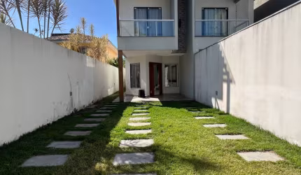 Casa com Piscina em Interlagos - Vila Velha/ES.
