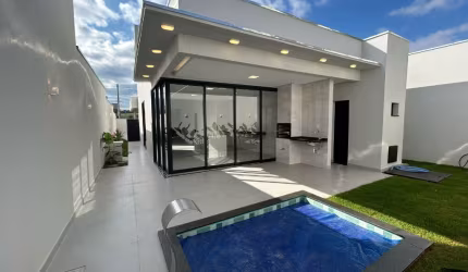 Condomínio Terras Alpha - Casa de 163m² novinha procura novo dono.