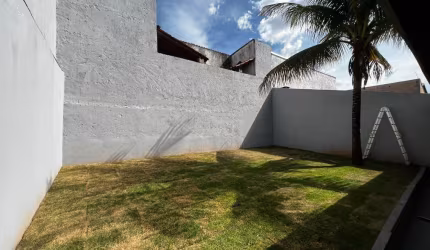 Jardim Brasília - Casa reformada á venda.