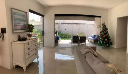 Casa com Quintal no Farol | 425m² | Ideal para Ponto Comercial