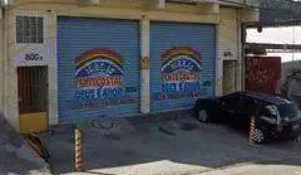 Grande Oportunidade: Salão Comercial 3 espaços. Sendo que 1 deles já está alugado.