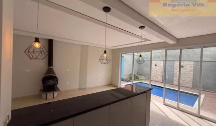 Vende ou Aluga - Casa de Alto Padrão no New Ville ? Venda ou Locação em Santana de Parnaíba!