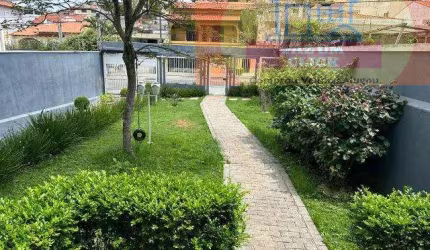 Sobrado de Alto Padrão na Vila Oliveira ! Sofisticação e Espaço!
