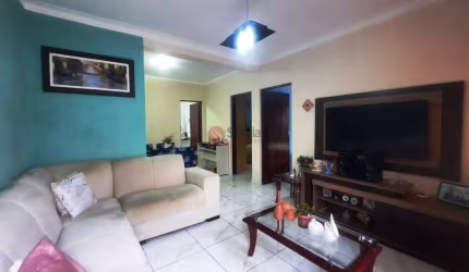 Casa térrea no Parque São Lucas com 2 residências.
