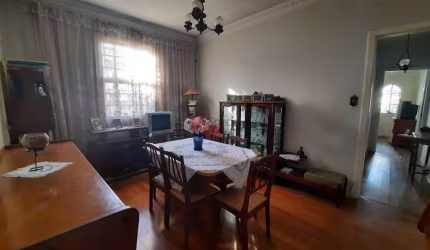 Casa terrea no Tatuape  ao lado do metro