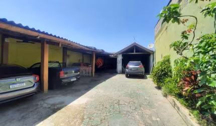Terreno plano na Vila Diva com 400 m² com zoneamento ZC. .