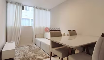 Apartamento com 2 quatos e 1 vaga no Tatuapé.