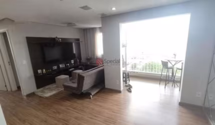 Apartamento com  2 dormitórios, 1 vaga, piscina, salão de festas, ótima localização.