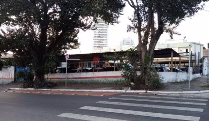 Terreno de esquina na Vila Matilde a 500 metros do Metrô.