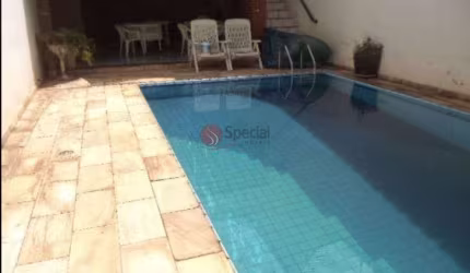 Sobrado com piscina, sauna e churrasqueira 6X40