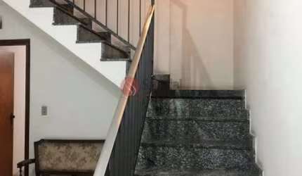Sobrado a venda no Tatuapé 3 quartos, 1 suíte e 2 vagas. 133 m² de terreno