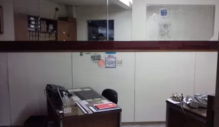 Salão comercial a venda na Penha.