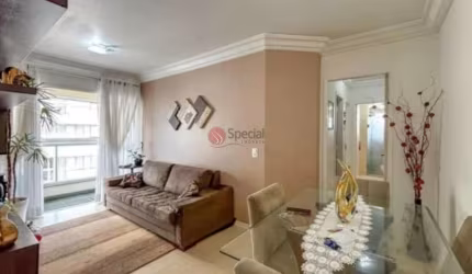 Apartamento com 2 dormitorios sendo 1 suíte, 56 metros no Tatuapé.