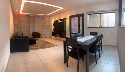 Casa térrea a venda na Vila Prudente, próximo a Metrô 2 suites, closet, 4 vagas e churrasqueira