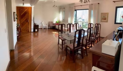 Apartamento na Anália Franco com 4 quartos, 3 suítes, deposito, 3 vagas de garagem.