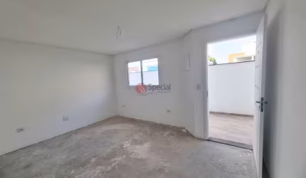Casa à venda em condomínio fechado na Vila Ré, 3 quartos, 1 suíte, área gourmet, 2 vagas